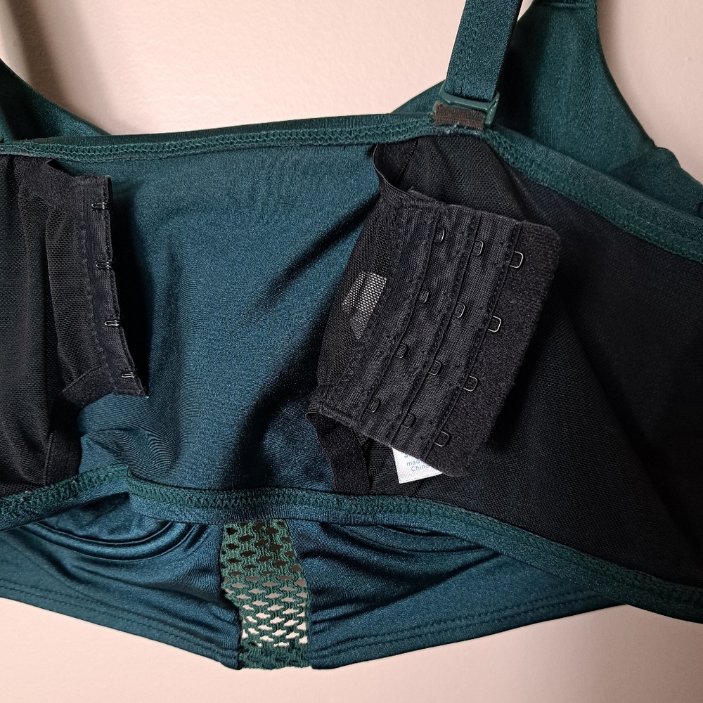 Swim by Cacique Green Bikini Top Size 36DDD - Beach - Vacation - Picture 12 of 14